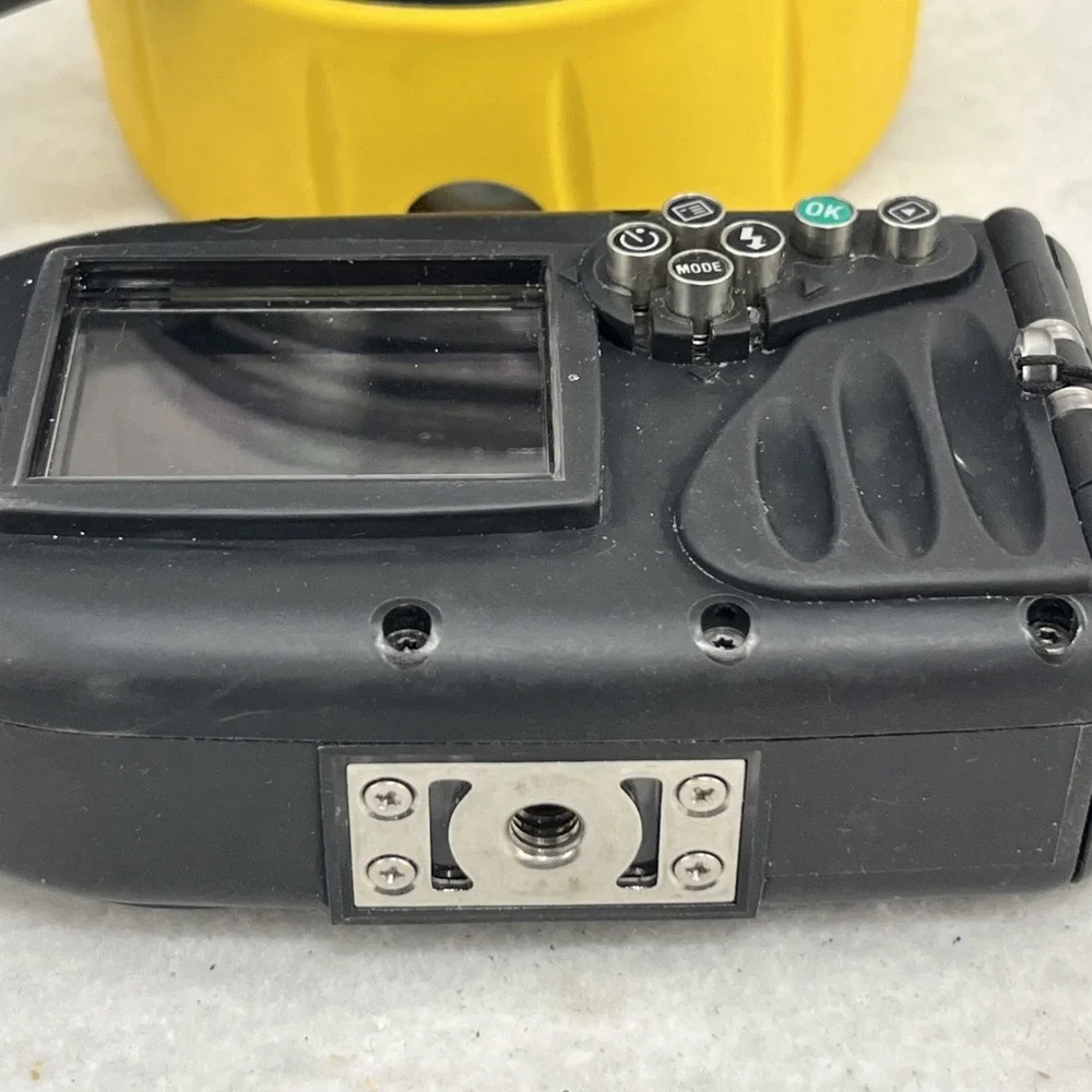 SeaLife Underwater Digital Camera Reefmaster Mini SL320 + Strobe, Flash, Case